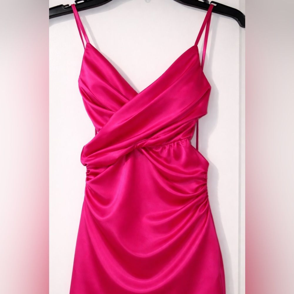 Edit by Nine Hot Pink Open Back Party Mini Dress โ Tie Back โ Size Medium - Picture 3 of 5